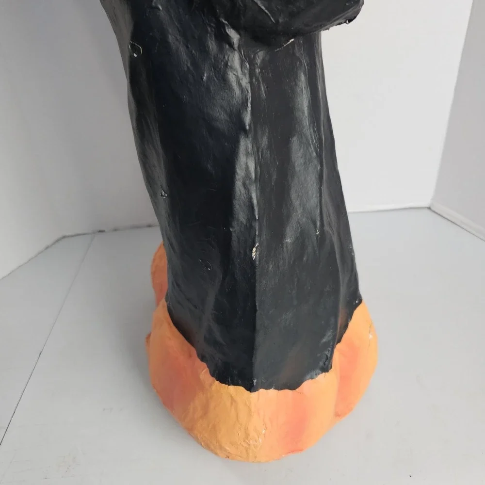 Vintage Halloween Paper Mache Scary Witch Trick Or Treater Greeter Y2K 90s 32